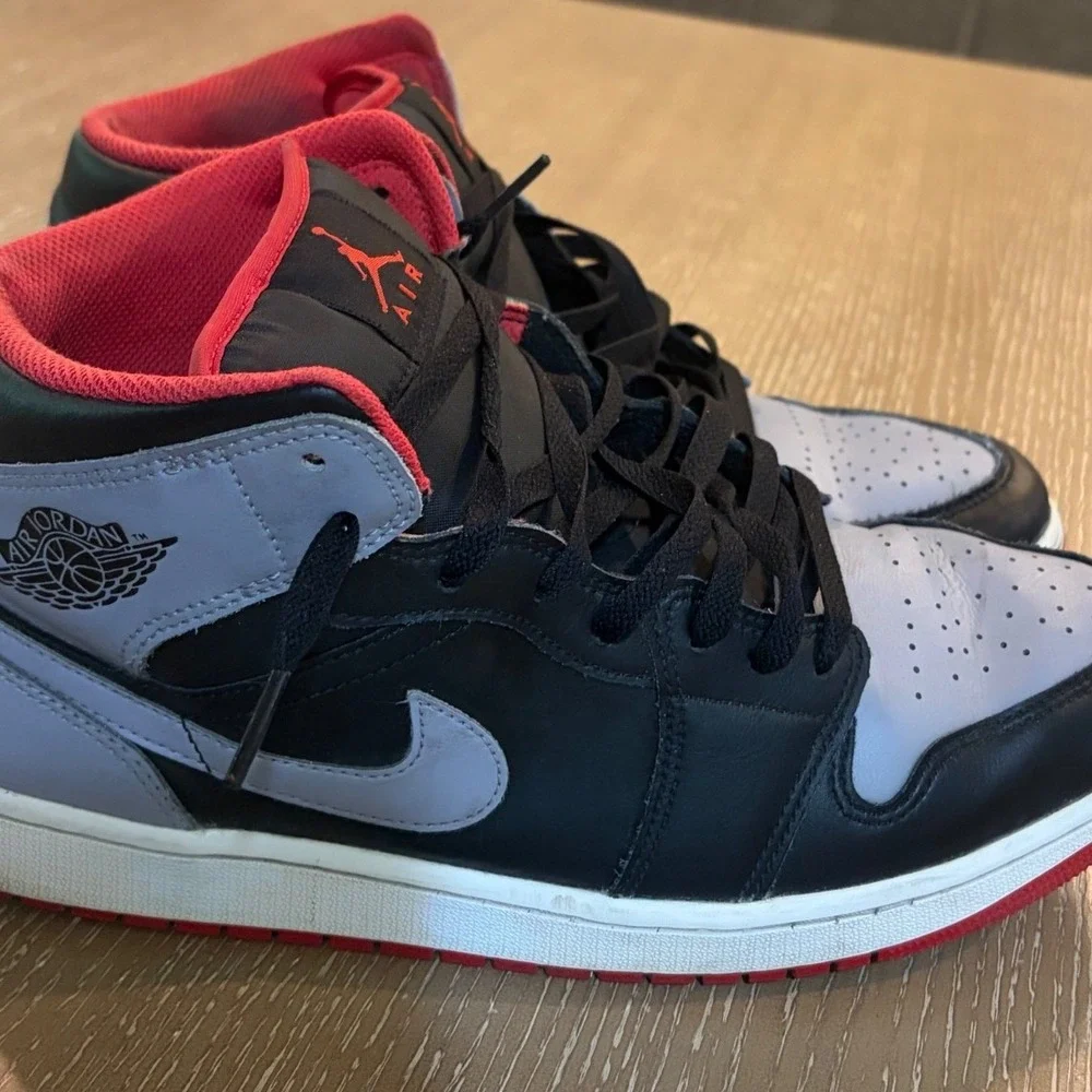 Nike Shoes Air Jordan 1 Mid Bred Shadow Mens 12 DQ8426 006
